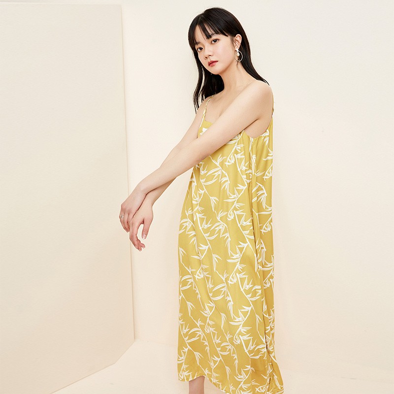 金苑裙子春新款宽松吊带中长裙森女百褶文艺连衣裙女G2011032